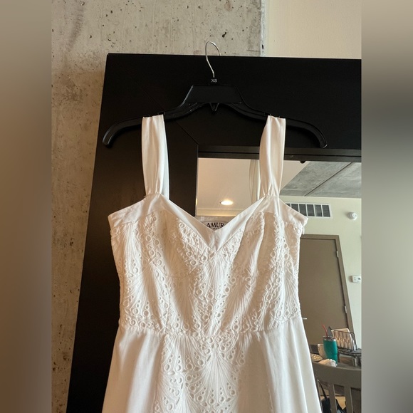 Orla eyelet midi dress - Picture 5 of 7